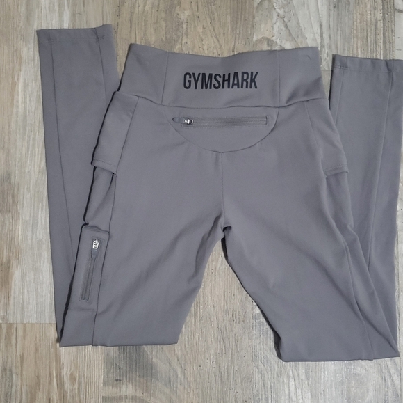 gymshark leggings with multiple pockets size small - Picture 3 of 12